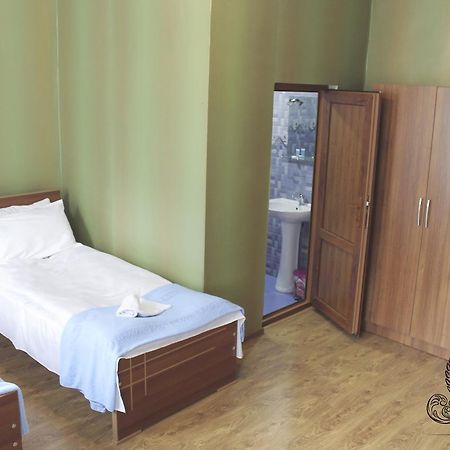 Hotel Datuki Akhmeta Esterno foto