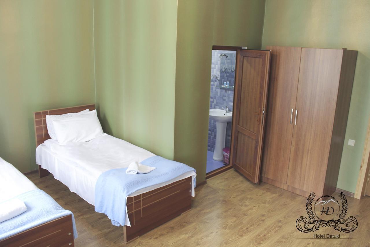 Hotel Datuki Akhmeta Esterno foto